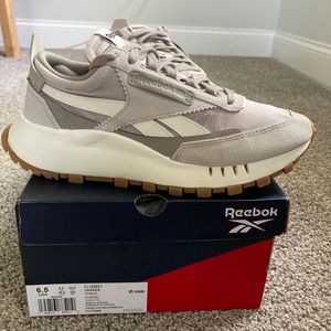 Classic Leather Legacy Shoes Sand Stone women’s 8